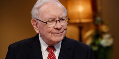 Warren Buffett vende US$ 550 milhões em ações do Bank of America (BOAC34)