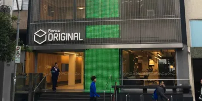 Banco Original e Pine (PINE3; PINE4) são rebaixados pela Fitch