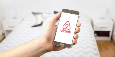 Airbnb (AIRB34) mantém restrições a festas no ano novo