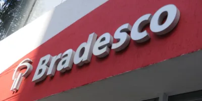 Bradesco (BBDC4) anuncia proventos bilionários; veja valores e quem tem direito