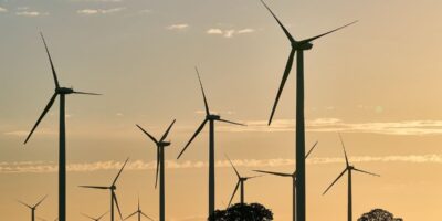 Em recuperação judicial, Renova Energia (RNEW4) vê lucro disparar mais de 300%