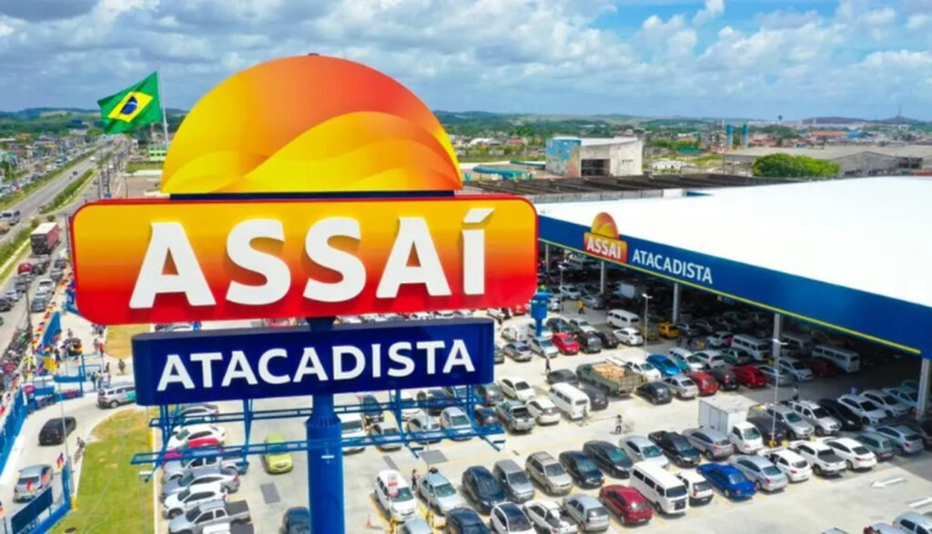 Assaí (ASAI3) tem alta de 7,8% no faturamento e reduz previsão de novas lojas