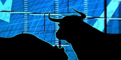 Ibovespa sobe e encosta em recorde com Cosan (CSAN3); dólar recua