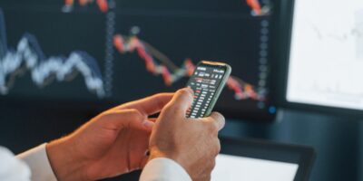 Eletrobras (ELET3), Unifique (FIQE3) e Equatorial (EQTL3) estão no foco do mercado nesta quarta-feira; veja mais destaques 