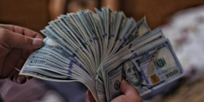 CPTS11, VGIR11 e mais: veja fundos imobiliários que pagam dividendos hoje (17/4)