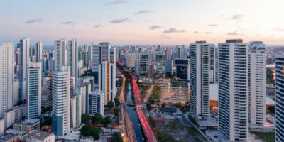 Fundo imobiliário CACR11 lidera altas e reduz perdas em dia de novo recorde do IFIX 