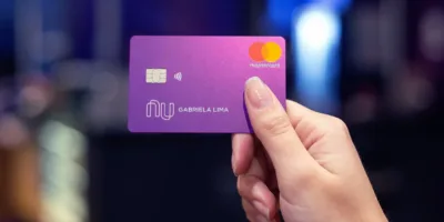 Vale a pena investir em Nubank (ROXO34) após lucro recorde no 3T? Veja análises