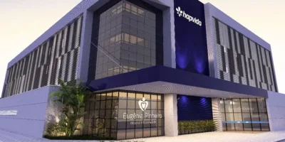 Hapvida (HAPV3): Fitch corta rating e liga o alerta para 2026