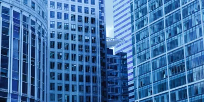 Fundos imobiliários têm recuo leve na véspera de anúncio da Selic e IFIX fecha em queda