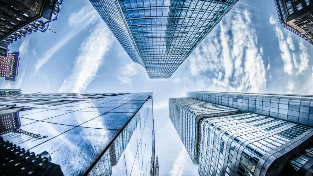 Fundos imobiliários ou imóveis: onde investir R$ 500 mil?