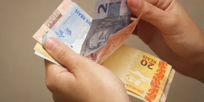 FIIs BROF11 e CPSH11 pagam proventos hoje; veja valores