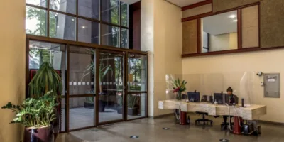 FATN11 compra lajes em SP e projeta cap de 10% ao ano