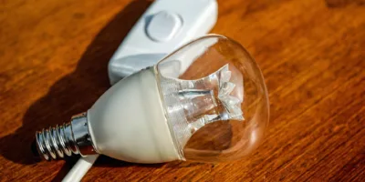 Eneva (ENEV3) cai mais de 12% após decisão sobre leilão: veja o que frustrou o mercado