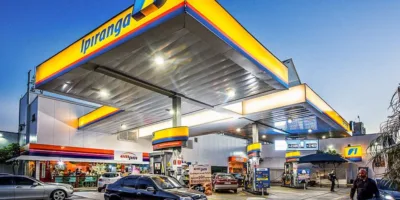 Ultrapar (UGPA3) vai vender postos Ipiranga? Entenda por que ações estão subindo