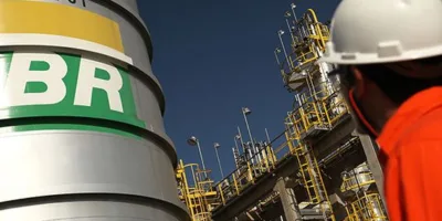 Petrobras (PETR4) aprova investimento bilionário e avança em megaprojeto que pode mudar o jogo