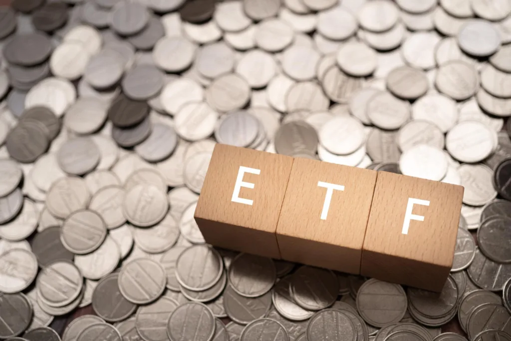 ETF rende 23% em 12 meses com baixa volatilidade; entenda