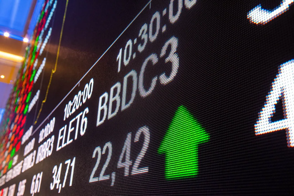Ibovespa interrompe sequência de 11 quedas e volta a subir com fluxo estrangeiro