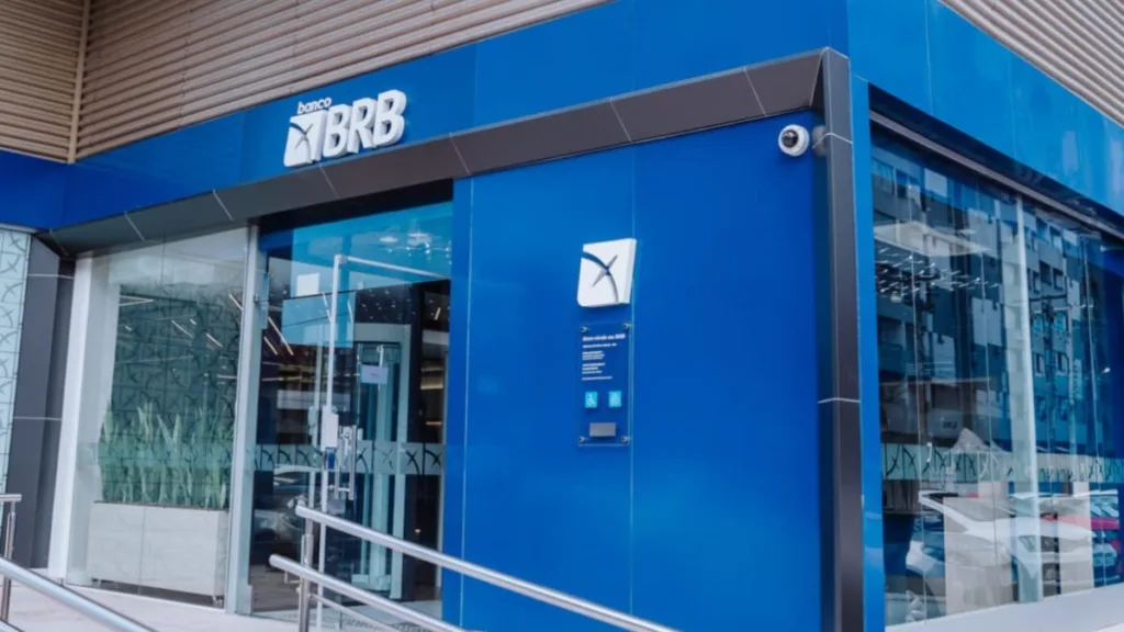 BRB (BSLI4) troca comando digital em meio à busca por R$ 6,6 bi; entenda