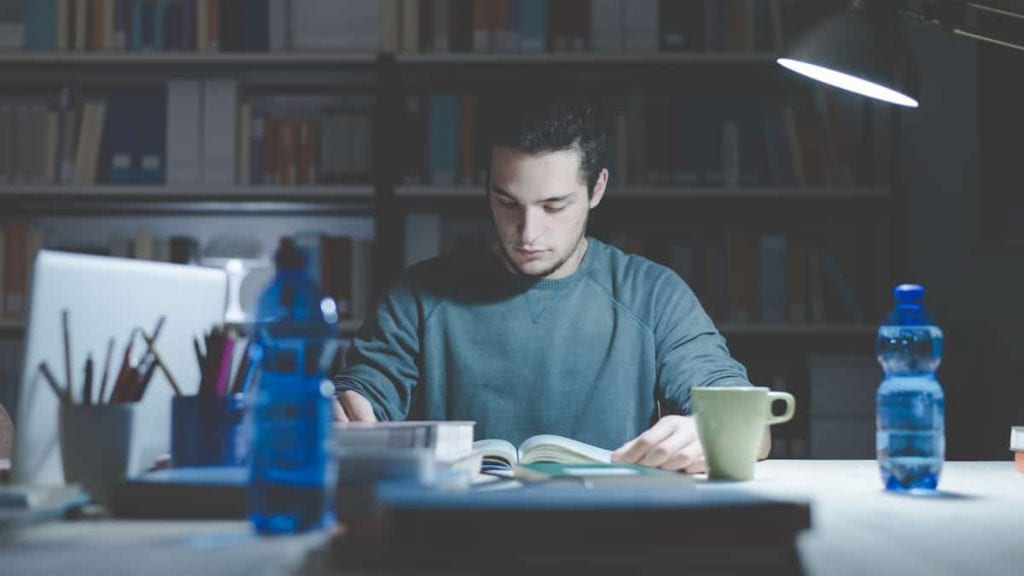 Quando estudar é um investimento com retorno real e justo
