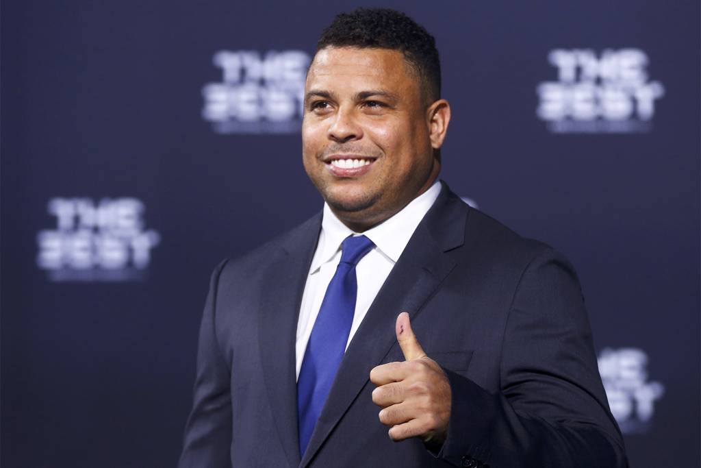Seleção da Libertadores eleita por Ronaldo irrita palmeirenses e santistas na web; entenda