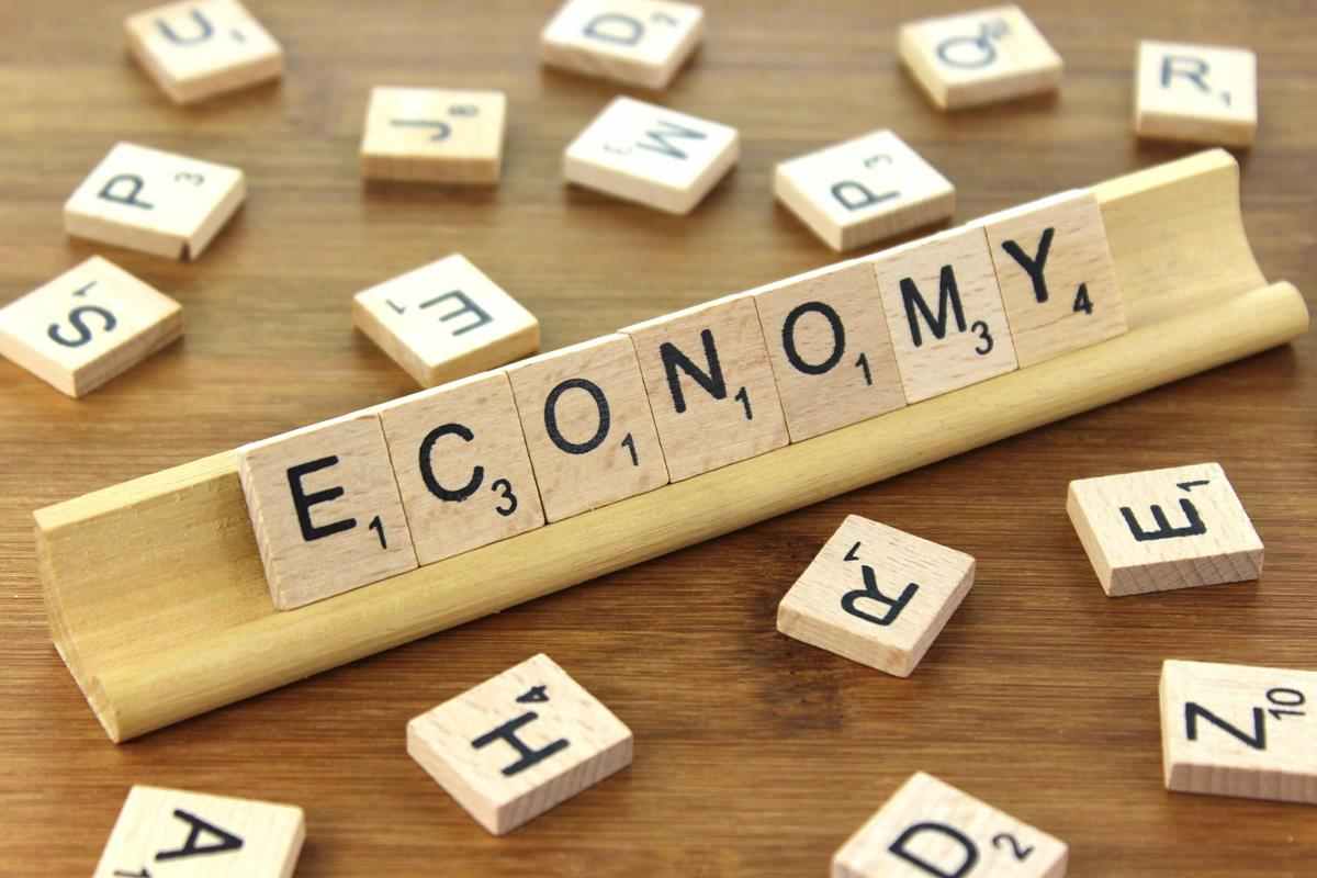 Desenvolvimento econômico: conheça as principais teorias a respeito