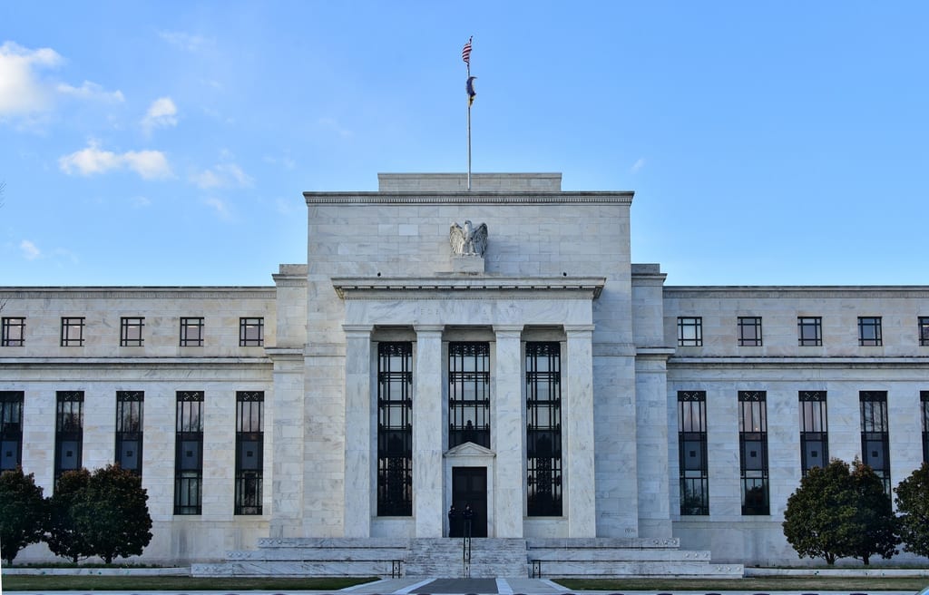 Resumo da Semana: Oferta de ações da Hertz, FED alerta sobre caminho incerto para recuperação econômica e Pequim fecha mercado após novos casos de coronavírus.