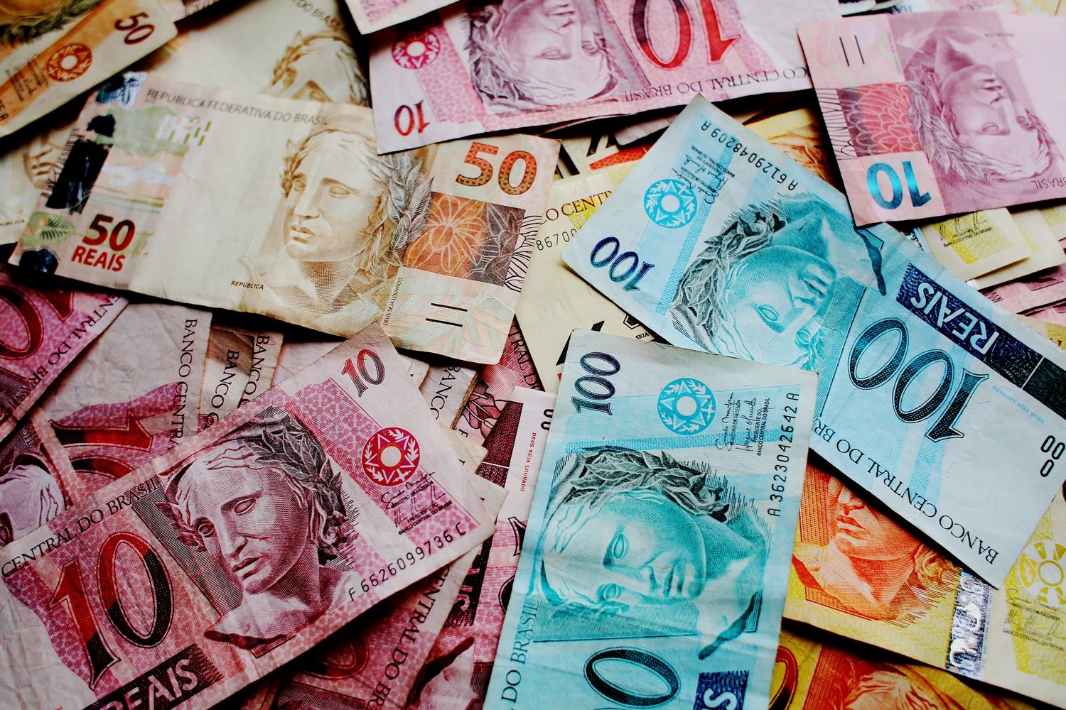 URV: entenda o papel da Unidade Real de Valor dentro do Plano Real