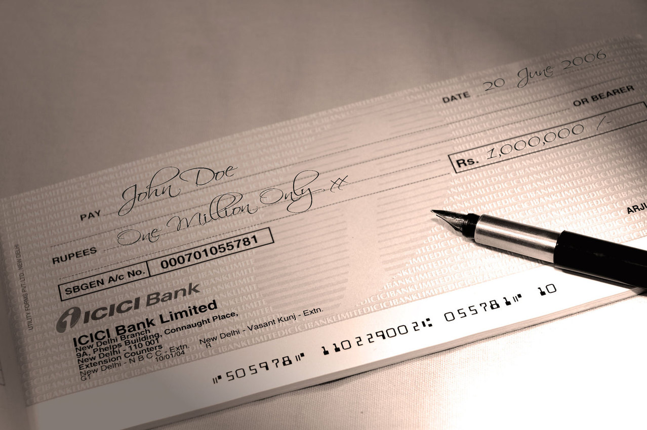 O que é cheque pré-datado e como essa modalidade funciona?