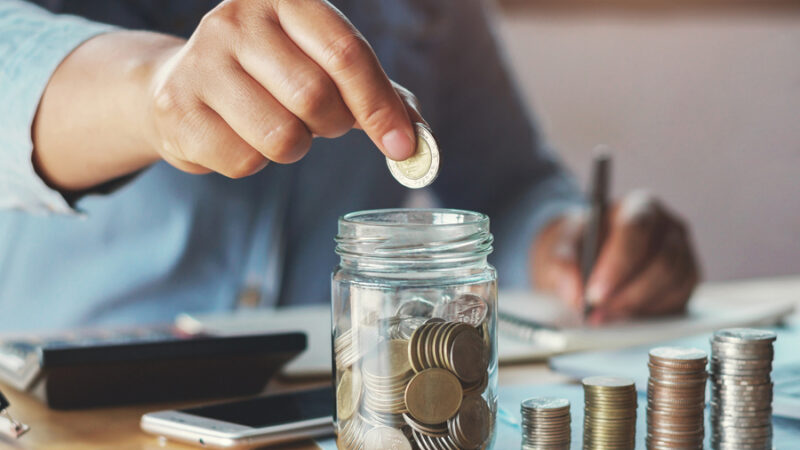 Como economizar dinheiro em 2021: 3 dicas para juntar dinheiro