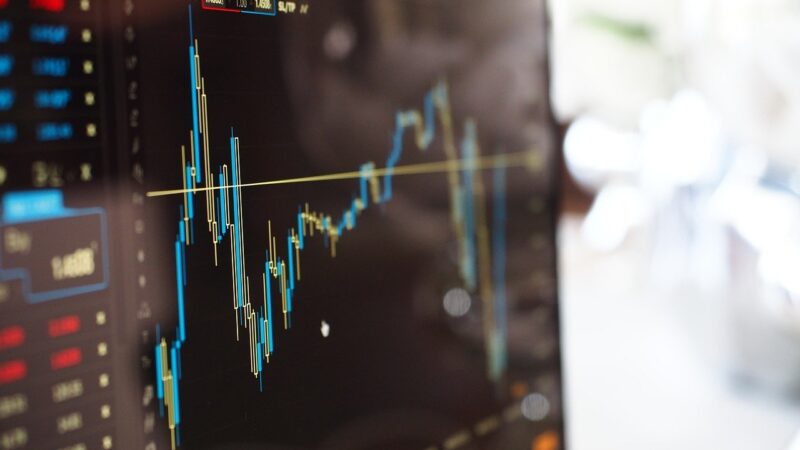 Morning Call: Ibovespa, Magazine Luiza (MGLU3) e Jovem Nerd, Bancos americanos, Setor de serviços e Seguro-desemprego (EUA)