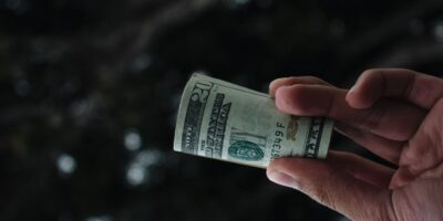 Top 3 empresas que vão pagar DIVIDENDOS ALTOS nos próximos meses