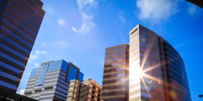 DIVIDENDOS: 3 fundos imobiliários que pagam mais que a Selic