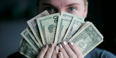7 investimentos que RENDEM mais que a POUPANÇA
