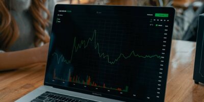 Por que os FIIs estão CAINDO? Entenda a QUEDA do IFIX