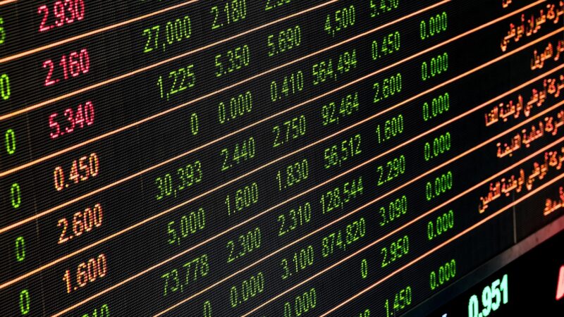 Lock-up: o que é? Veja como essa cláusula afeta os investimentos